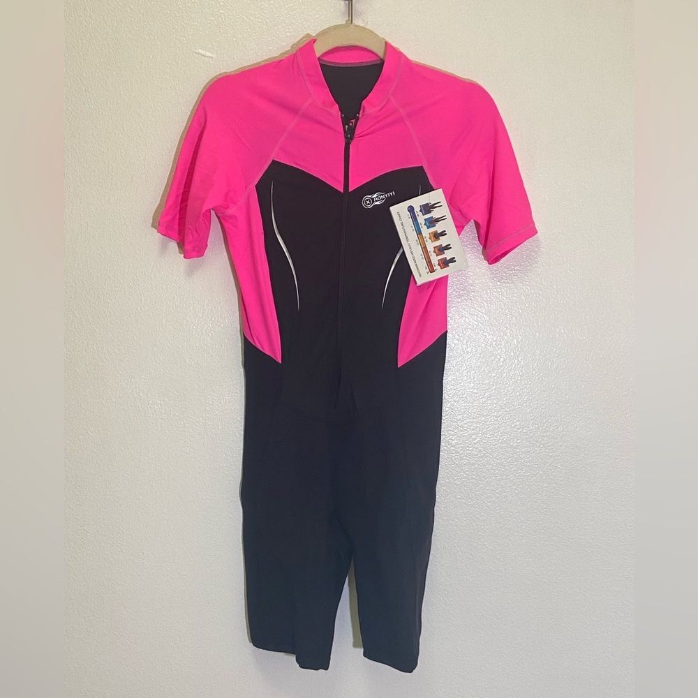AONYIYI - Wetsuit Black and Pink - Jr size XL